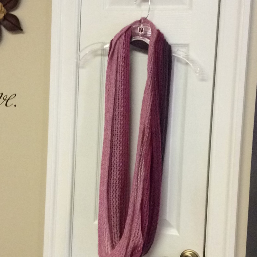 2/$11 Really nice infinity scarf